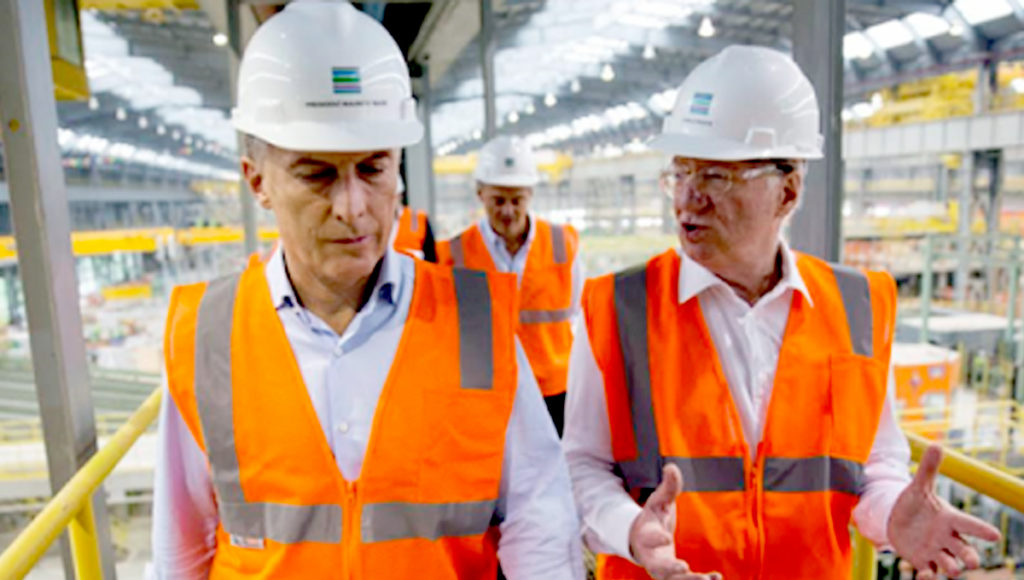 Techint echa a 1.450 trabajadores en plena pandemia de COVID-19