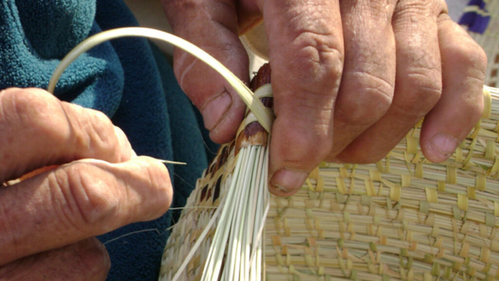 Cultura: Artesanas y artesanos de todo el país piden una solución para su sector