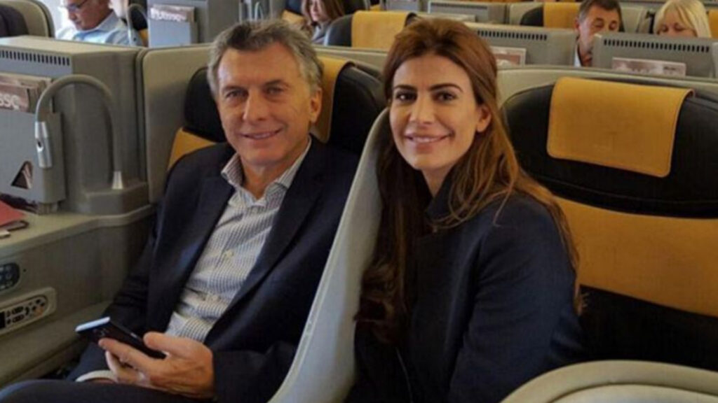 Mauricio Macri y su esposa Juliana Awada se fueron a Francia en plena cuarentena