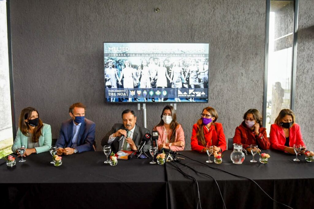 La Rioja recibió a los legisladores que integran Parlamento del NOA