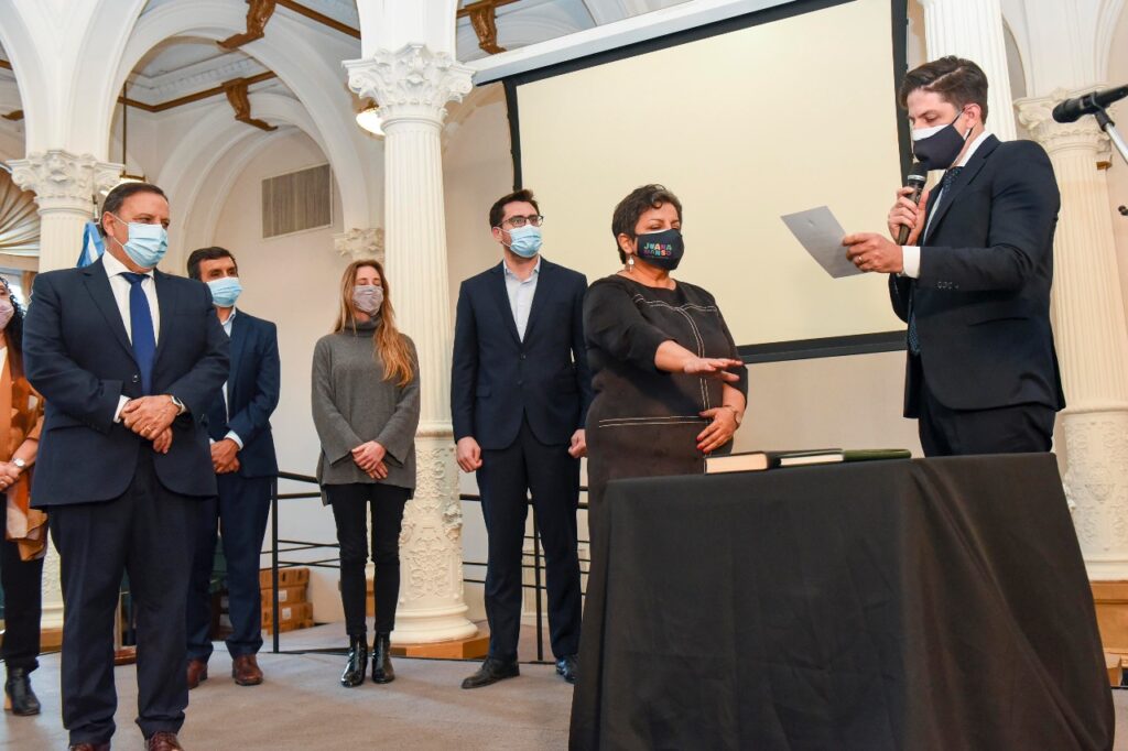 Ricardo Quintela: «Para nosotros es un orgullo tener una compañera ejerciendo esta función al servicio de la Patria»