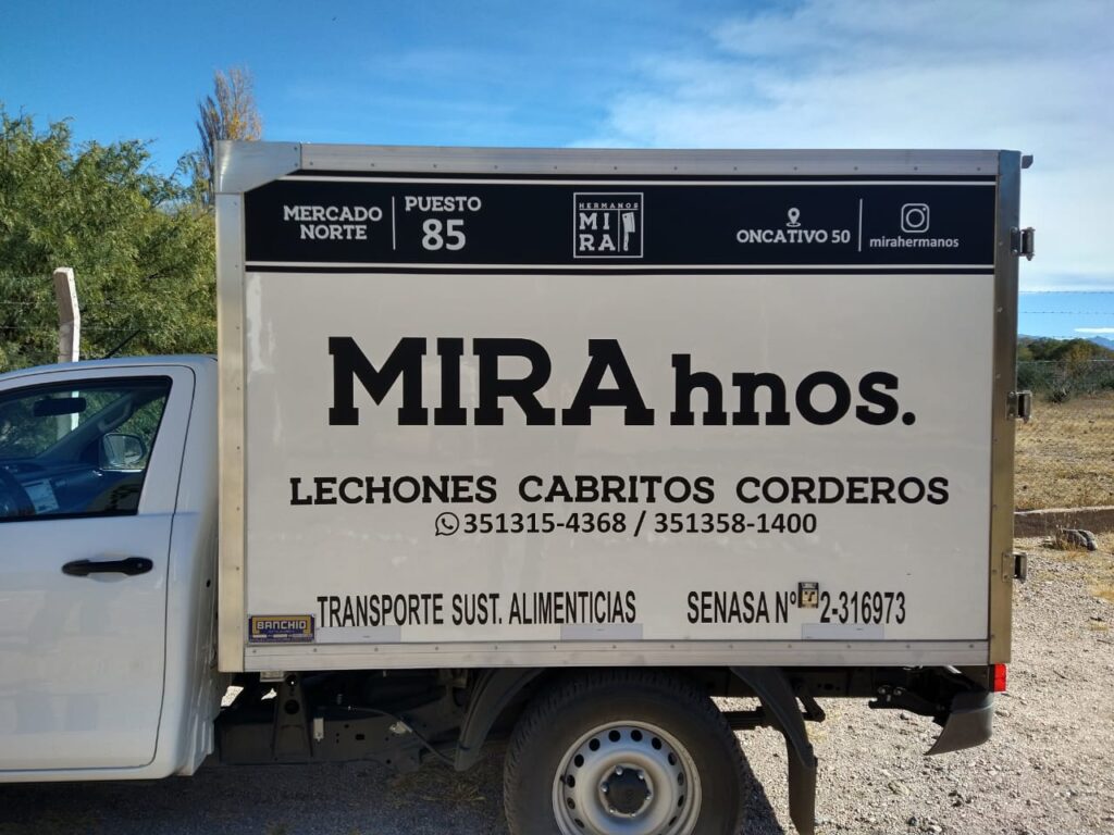 La empresa estatal riojana Colonia Cunícula llegó al Mercado Norte de Córdoba