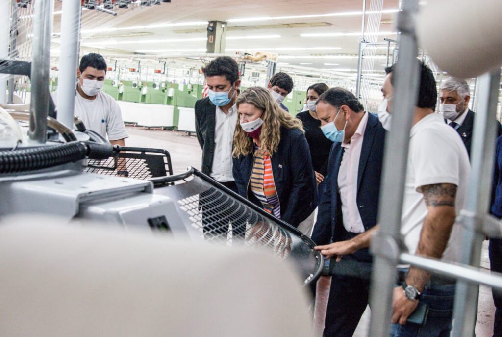 Precandidatos del Frente de Todos La Rioja visitaron industrias que están tomando personal