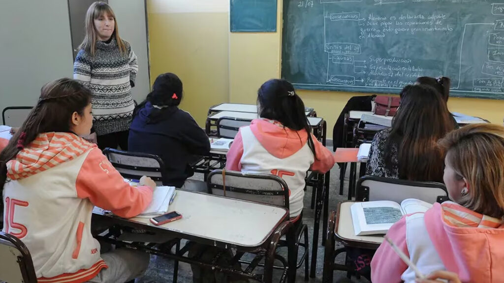 Repitencia provincia de Buenos Aires: El gobierno bonaerense la elimina e implementa nuevo sistema de acreditación de materias en escuelas secundarias