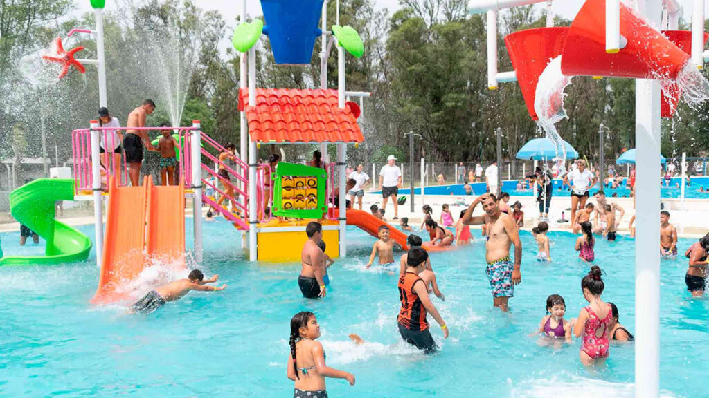 Piletas de Villa Albertina: Horarios y cómo reservar gratis para fines de semanas y días feriados