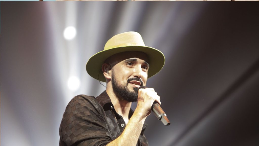 Entradas para Abel Pintos en el Teatro Alvear con su concierto “Gracias a la vida + Acústico” 