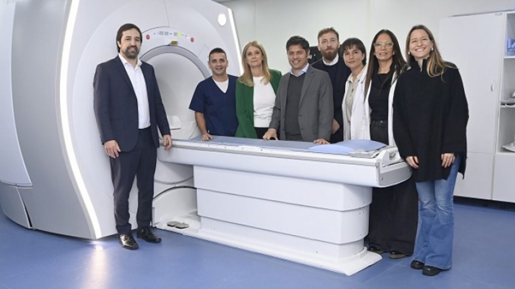 Kicillof en Lomas de Zamora: Inauguró la sala del nuevo resonador en el Hospital Gandulfo