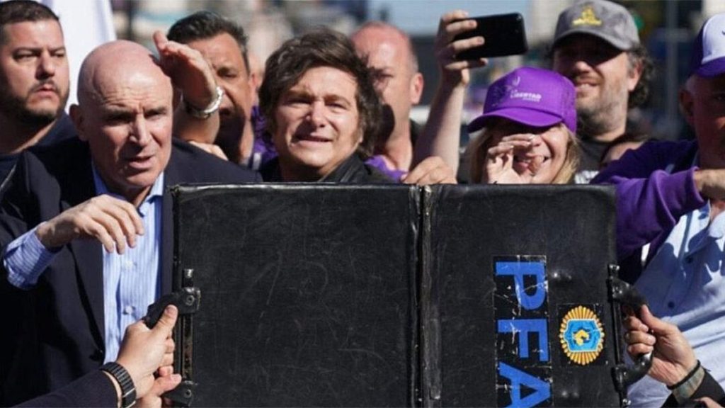 Milei en Lomas de Zamora y una fallida caravana de campaña