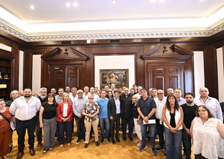 La Provincia mantiene abierta la paritaria y convocará a los gremios a una nueva reunión en enero 2026