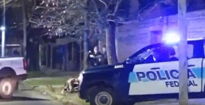Tiroteo entre delincuentes y los custodios de Eduardo Duhalde en Lomas de Zamora
